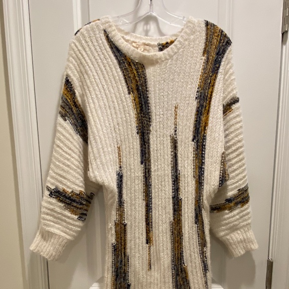 Ladies Sweater Dress - Picture 1 of 6